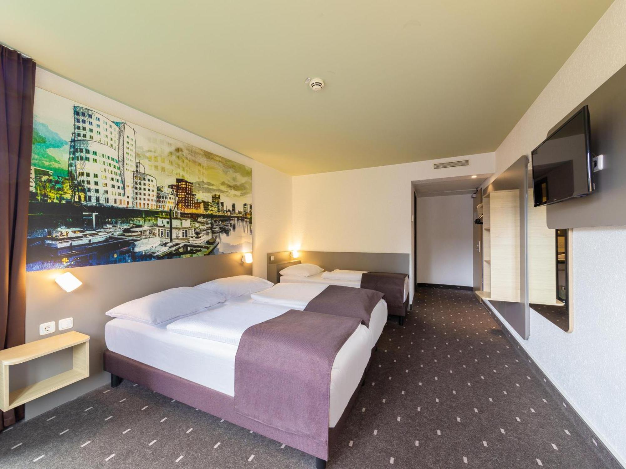 B&B Hotel Duesseldorf City-Sued Extérieur photo