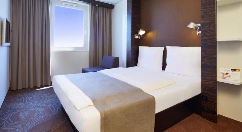 B&B Hotel Duesseldorf City-Sued Extérieur photo