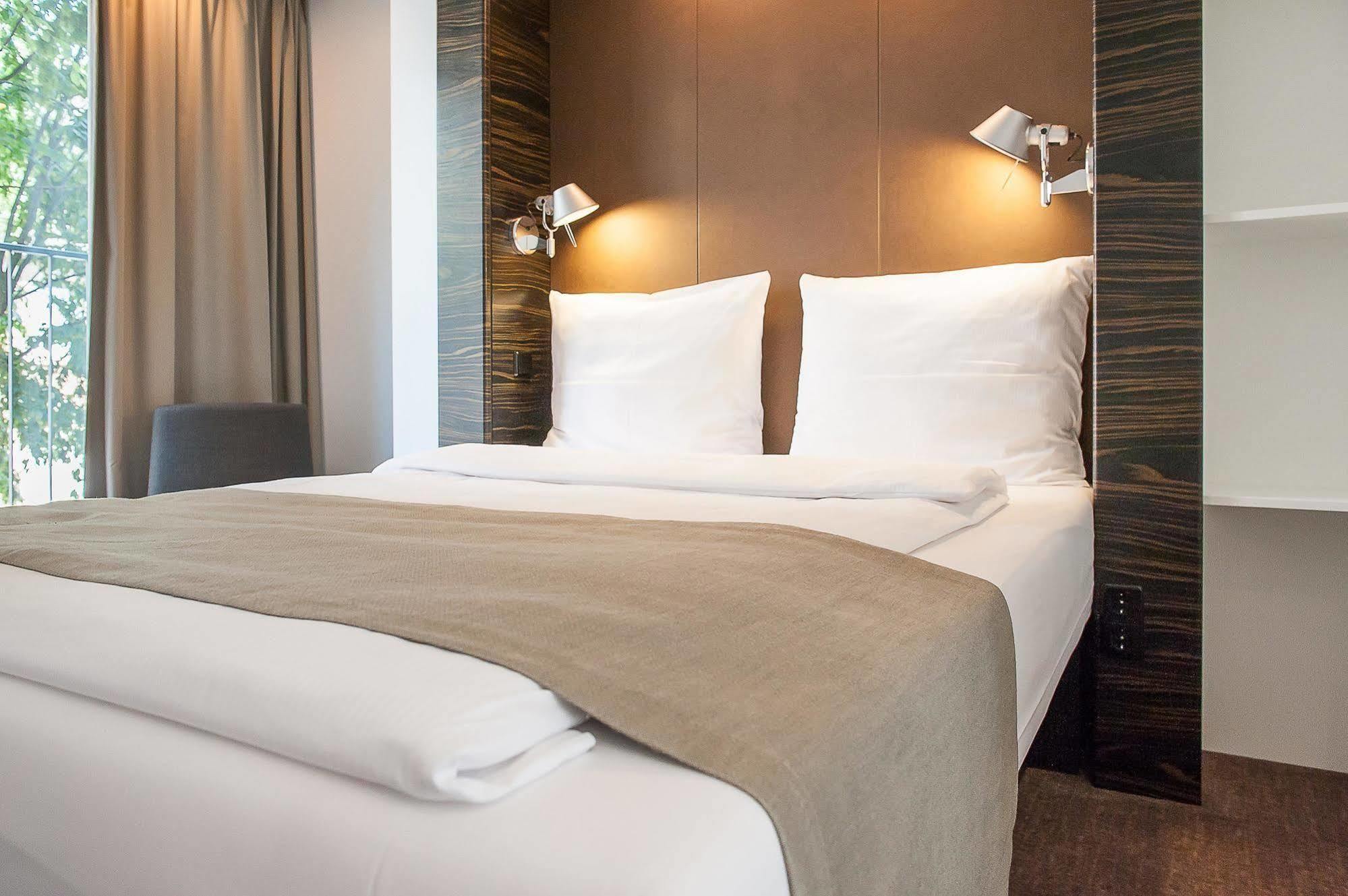 B&B Hotel Duesseldorf City-Sued Extérieur photo