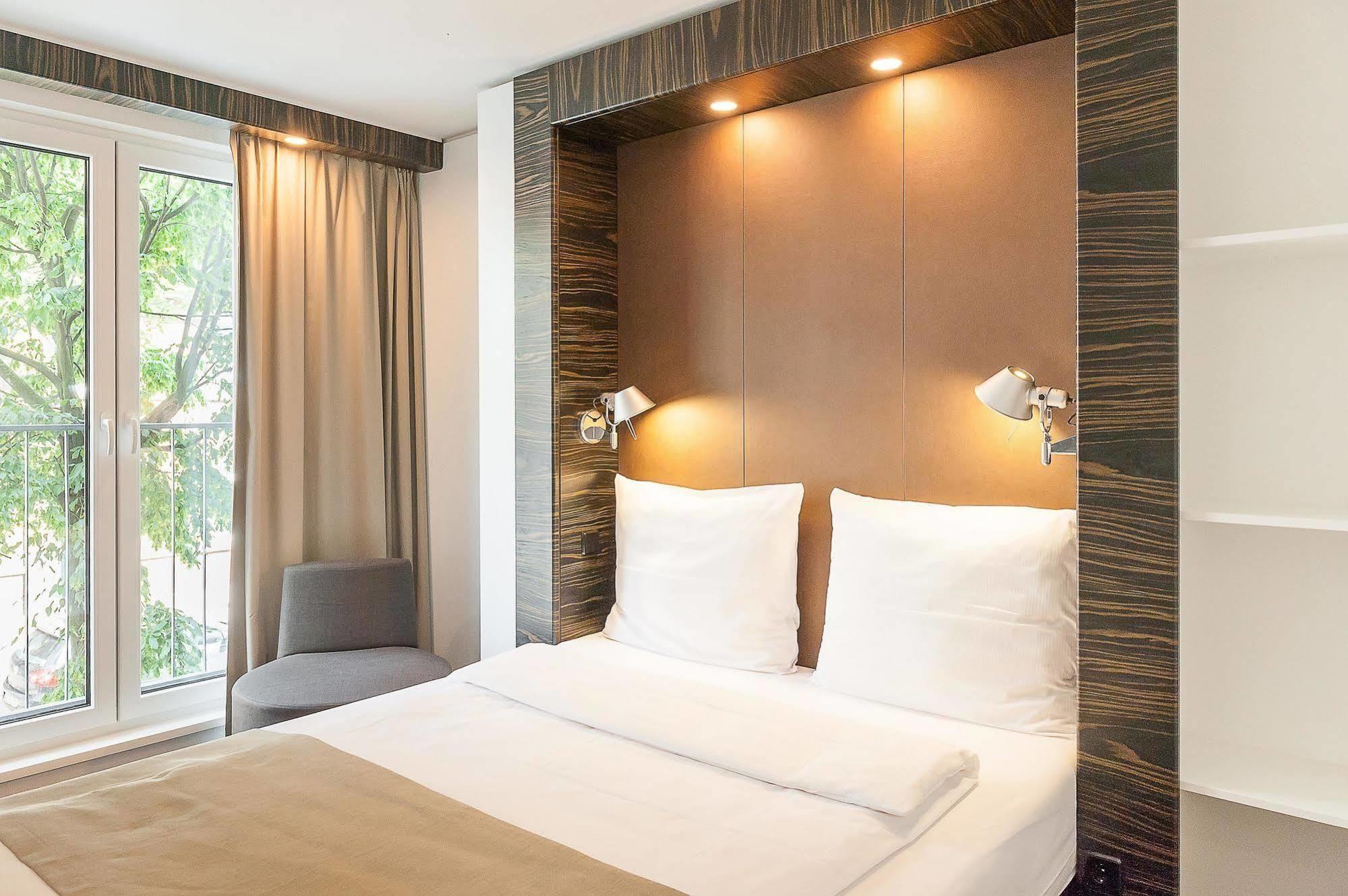 B&B Hotel Duesseldorf City-Sued Extérieur photo